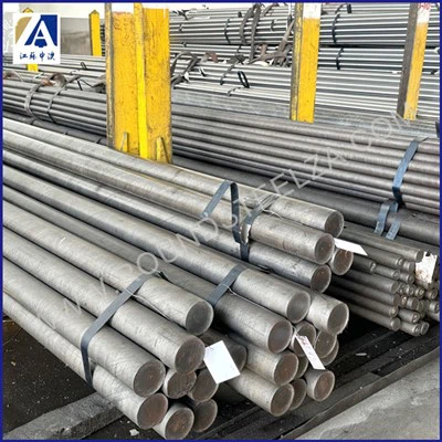 کاربردهای معمولی فولاد ملایم براق در ساخت ماشین آلات چیست؟